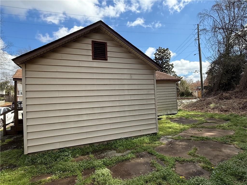 353 Campbell Hill Street NW