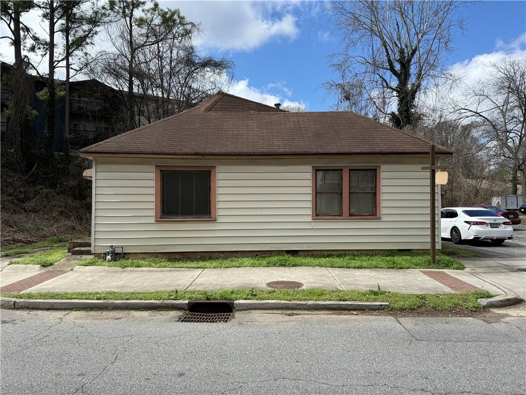 353 Campbell Hill Street NW