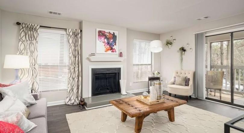 7100 Roswell Road 39891
