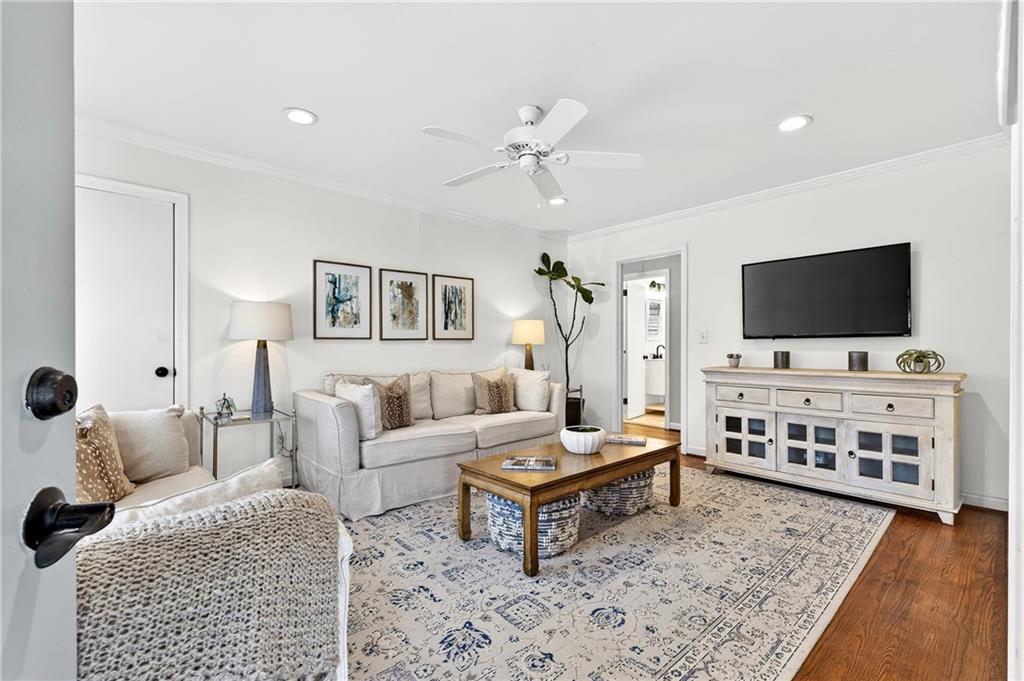 2226 Fairway Circle NE