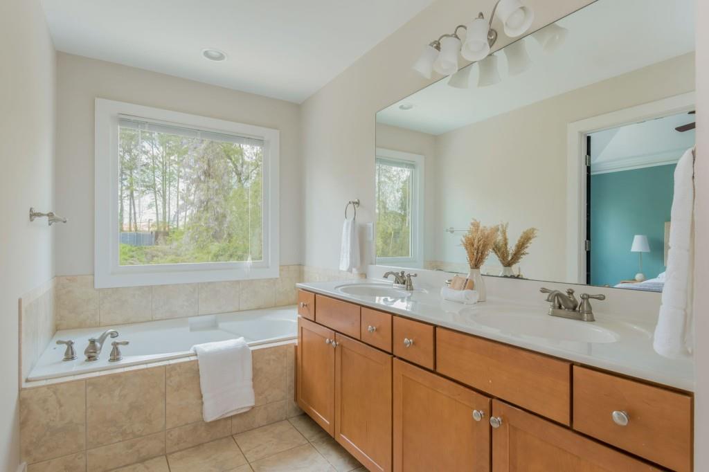 2430 Dresden Parc Circle, Atlanta, Georgia image 21