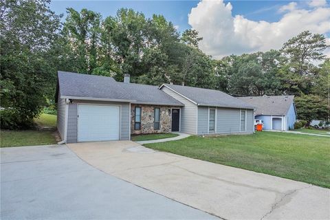 A home in Ellenwood