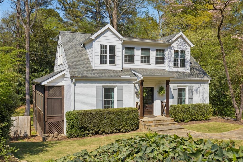 994 Northrope Drive NE