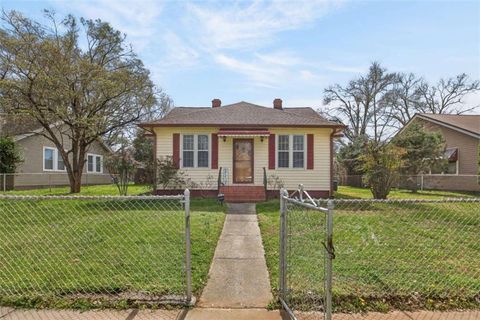 Homes For Sale - 247 Litchfield Street<br/> Rockmart, GA 30153