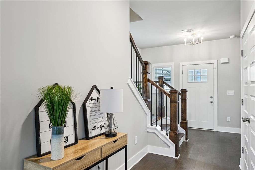 3139 Stonegate Drive, Atlanta, Georgia image 10