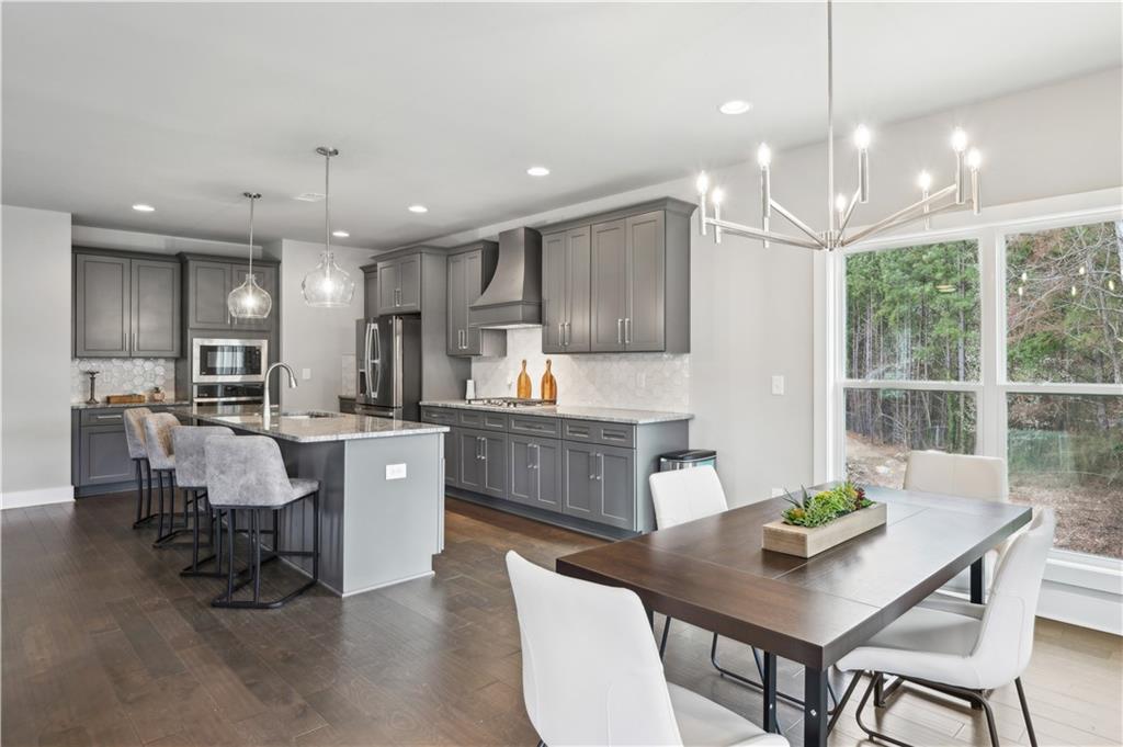 3139 Stonegate Drive, Atlanta, Georgia image 2