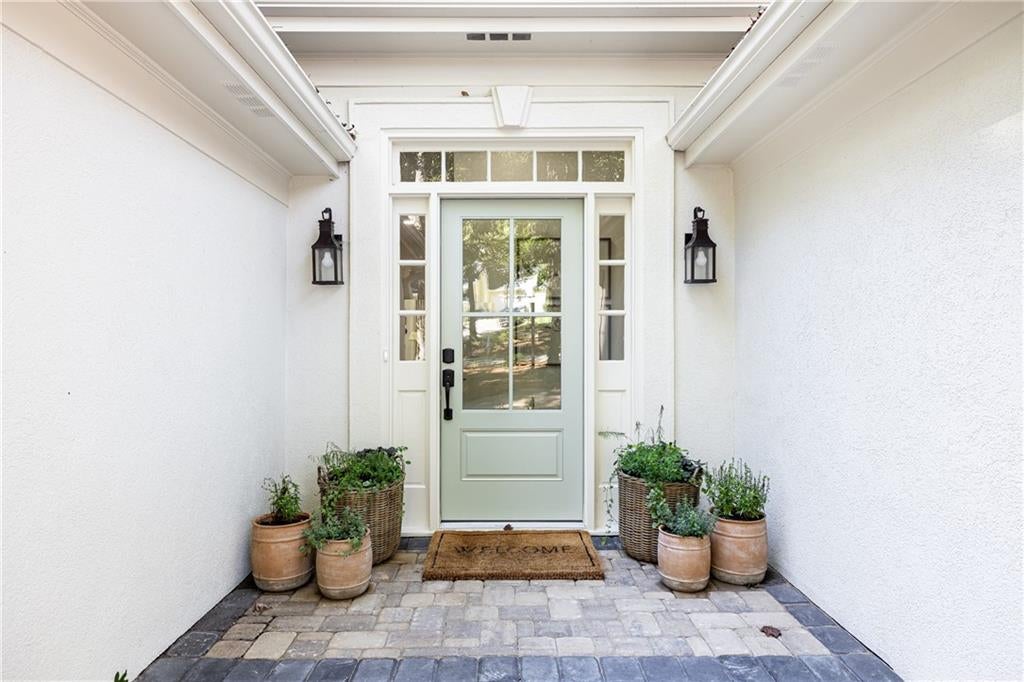 230 Oakmere Drive