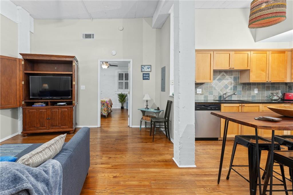 1026 Saint Charles Avenue #10, Atlanta, Georgia image 6