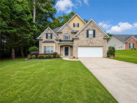 Homes For Sale - 1098 Whisperwood Lane<br/> Lawrenceville, GA 30043