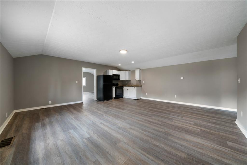 1317 Cassville Road