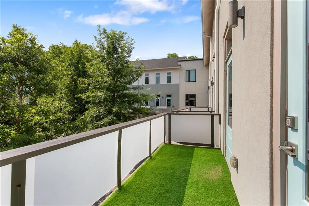 Atlanta, Georgia 30316, United States, 4 Bedrooms Bedrooms, ,3 BathroomsBathrooms,Residential,Pending,144472