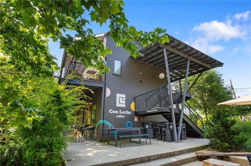 Atlanta, Georgia 30316, United States, 4 Bedrooms Bedrooms, ,3 BathroomsBathrooms,Residential,Pending,144472