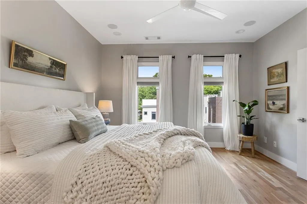 Atlanta, Georgia 30316, United States, 4 Bedrooms Bedrooms, ,3 BathroomsBathrooms,Residential,Pending,144472