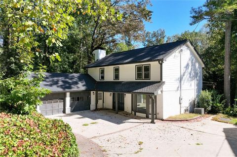 380 Thornwood Drive Atlanta GA 30328