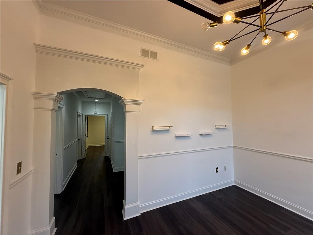 2775 Cruse Road UN1701