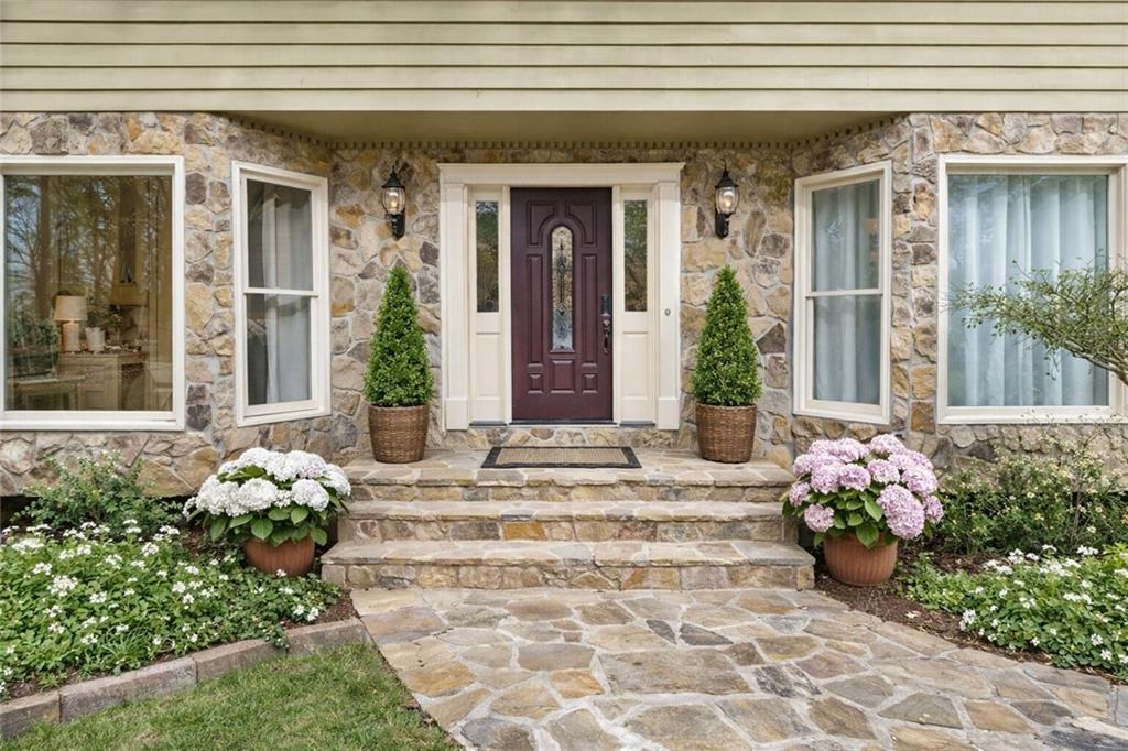 1111 Honeysuckle Drive