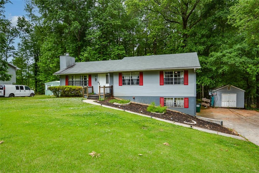 2409 Red Fox Run NW