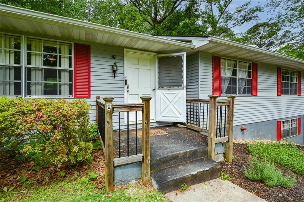 2409 Red Fox Run NW