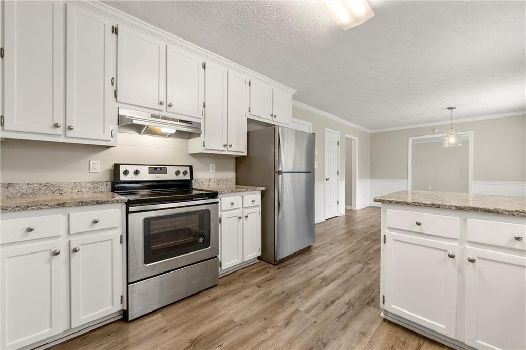 2802 Oak Meadow Lane