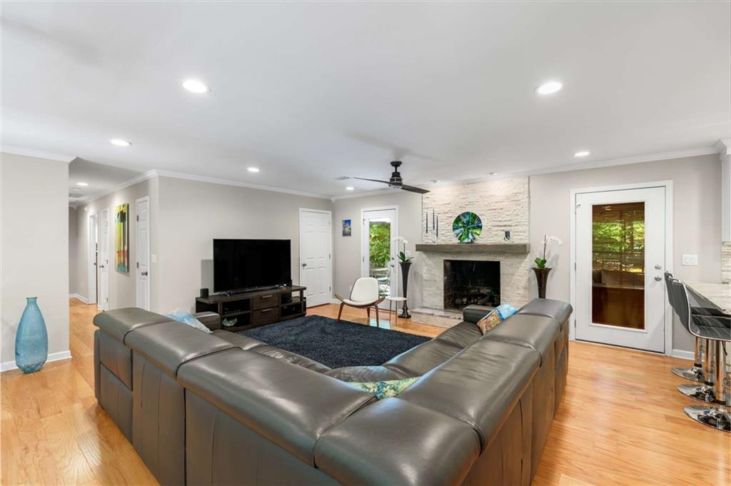 Scarlett Woods - Residential