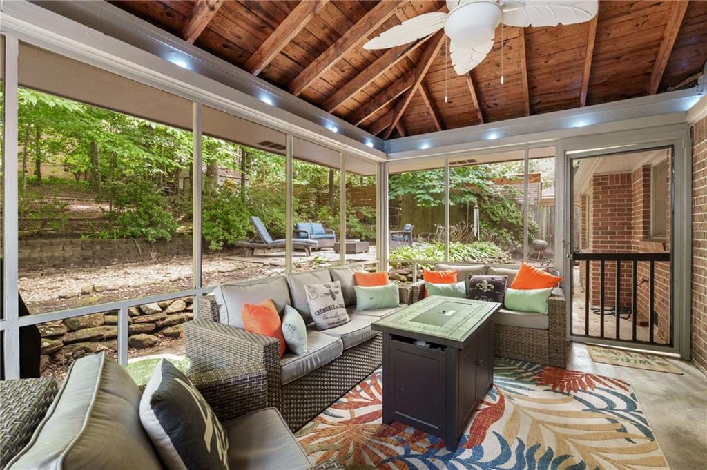 Scarlett Woods - Residential