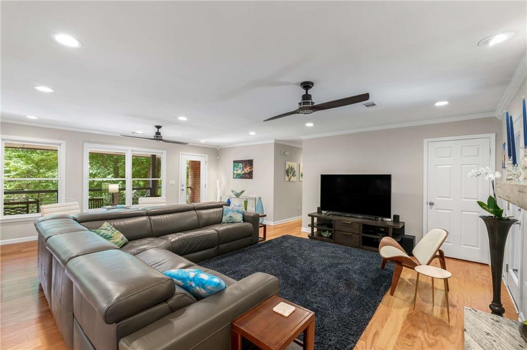 Scarlett Woods - Residential