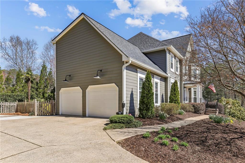 4569 Chatsworth Overlook, Roswell, Georgia image 2