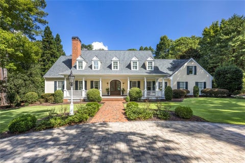 Homes For Sale - 575 Old Cobblestone Drive Dr<br/> Atlanta, GA 30350