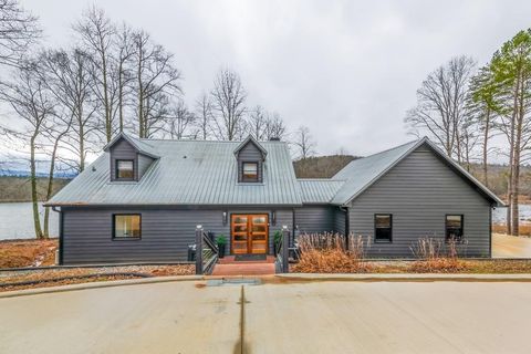 A home in Dawsonville