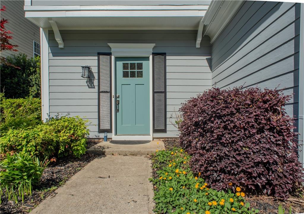 558 Lullingstone Drive