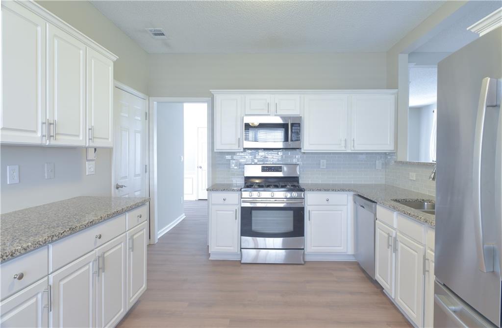 558 Lullingstone Drive