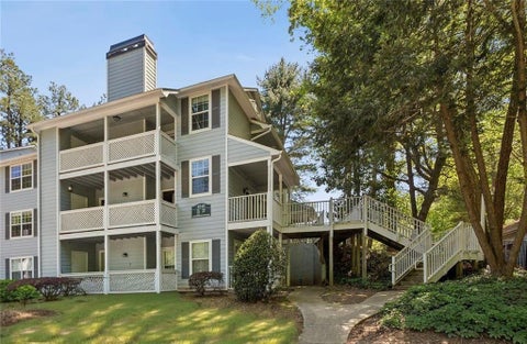 Townhouse For Sale - 4040 Riverlook Parkway #208<br/> Marietta, GA 30067
