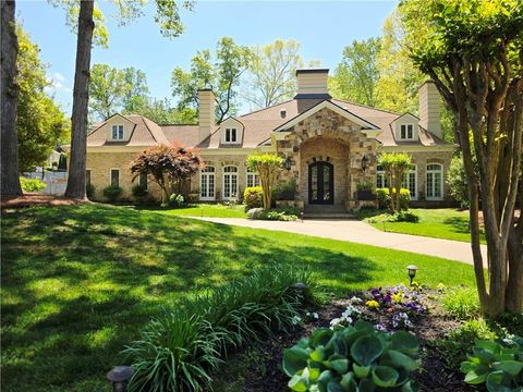 890 Marseilles Drive Sandy Springs GA 30327