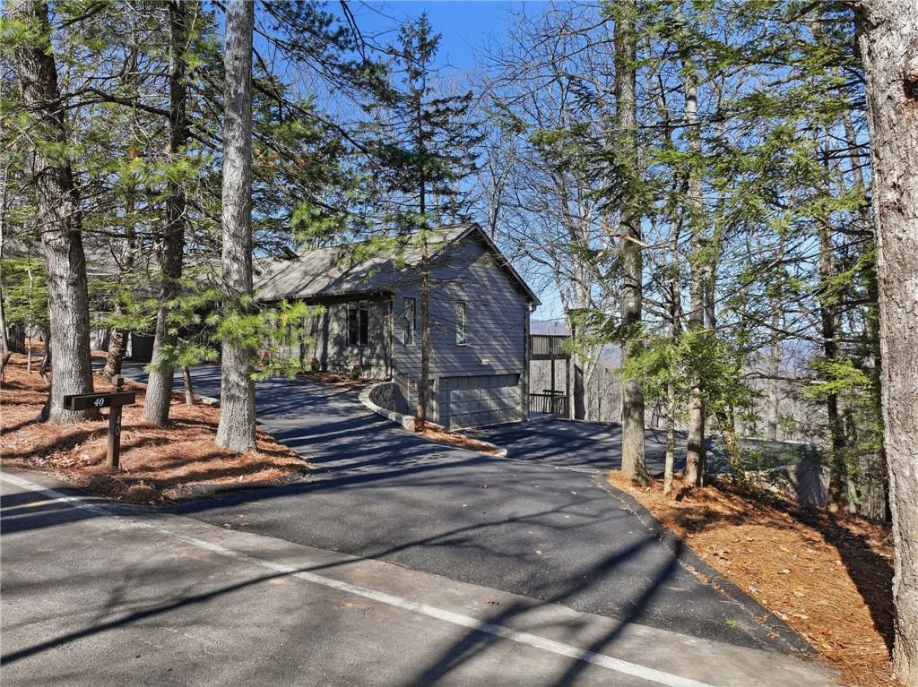 40 Sanderlin Mountain Drive