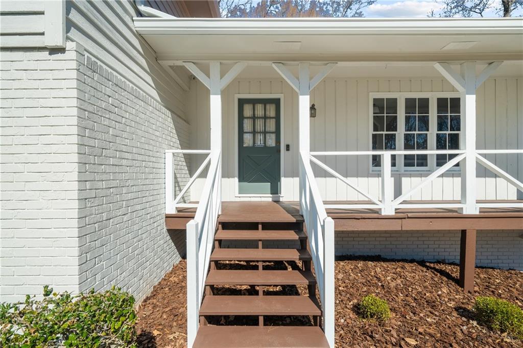 322 Foxfire Drive, Smyrna, Georgia image 4