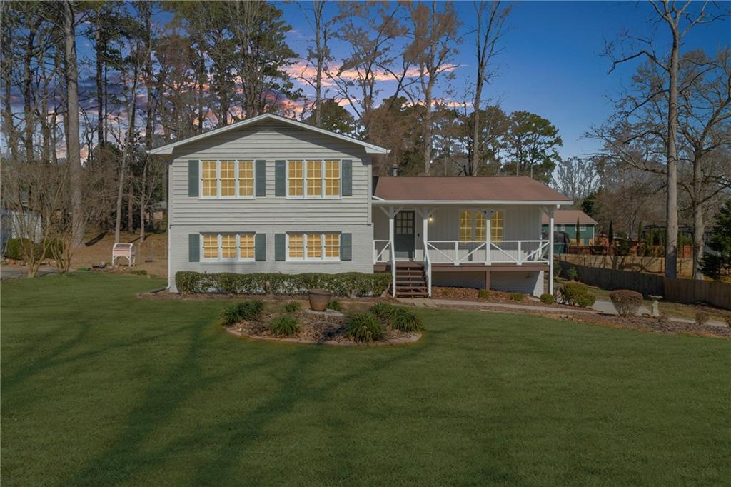 322 Foxfire Drive, Smyrna, Georgia image 2