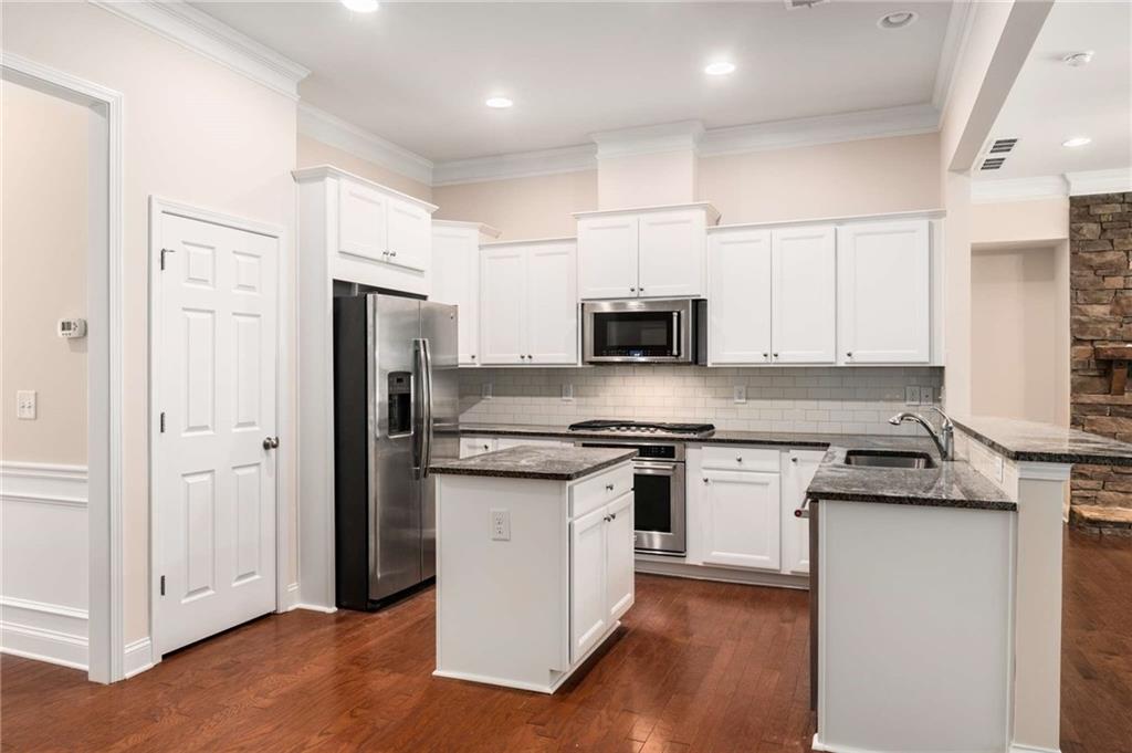 1983 Silver Birch Drive, Smyrna, Georgia image 9