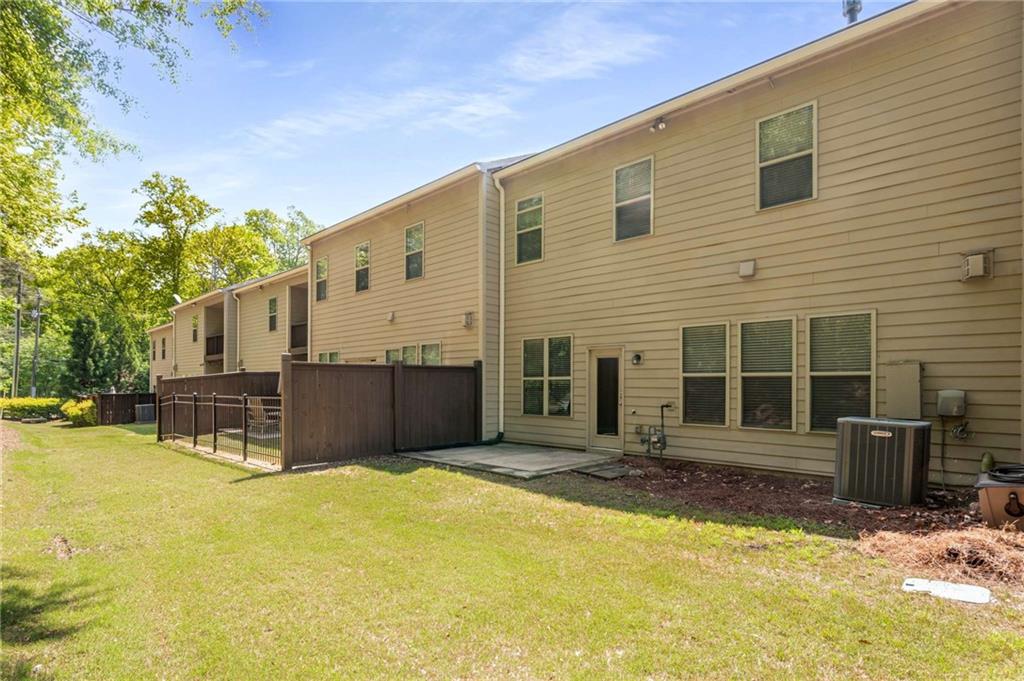 1983 Silver Birch Drive, Smyrna, Georgia image 17
