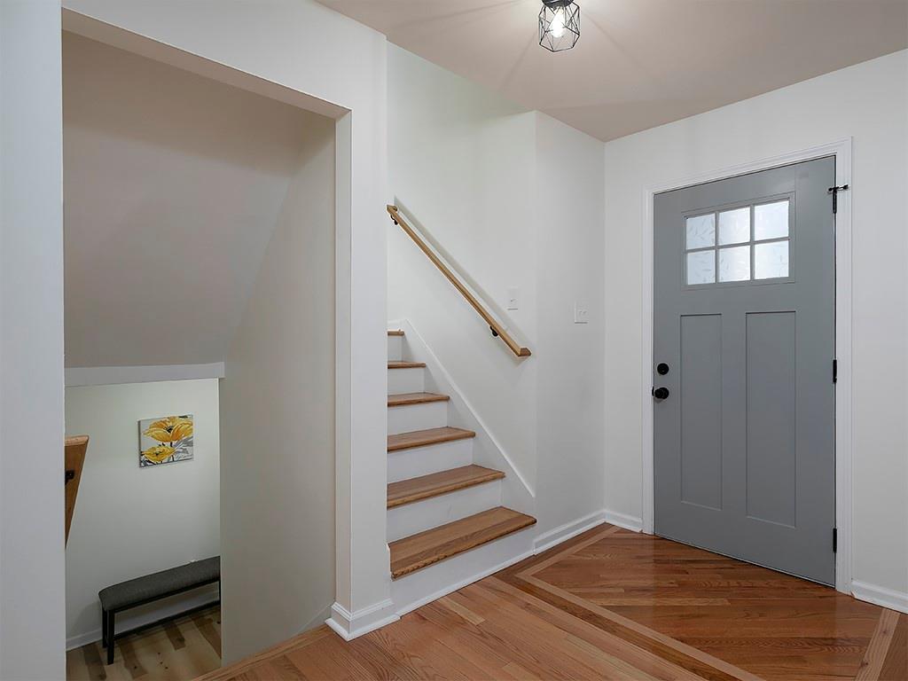 6914 Fairway Trail