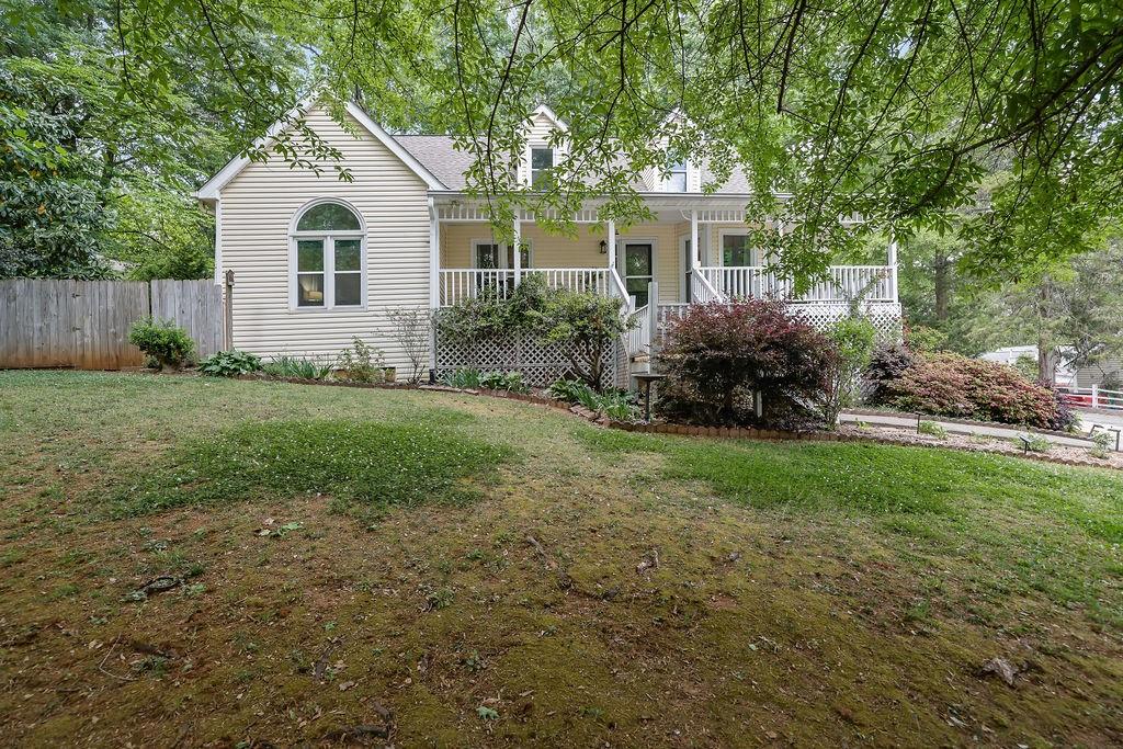 404 Kelly Circle