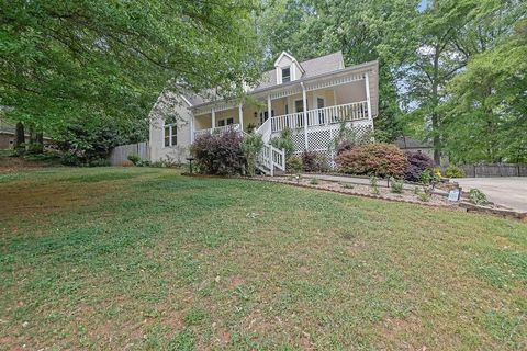 404 Kelly Circle Woodstock GA 30188