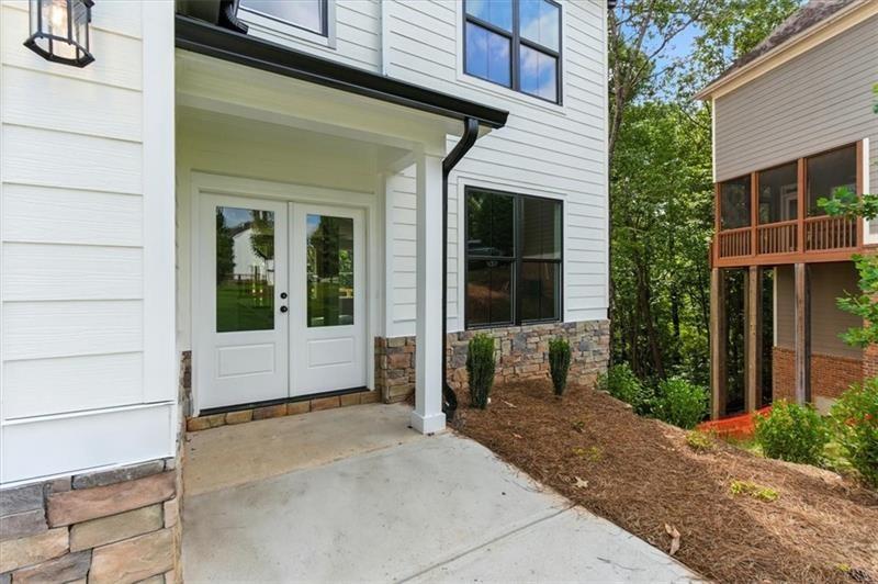 29 Creekview Drive SE