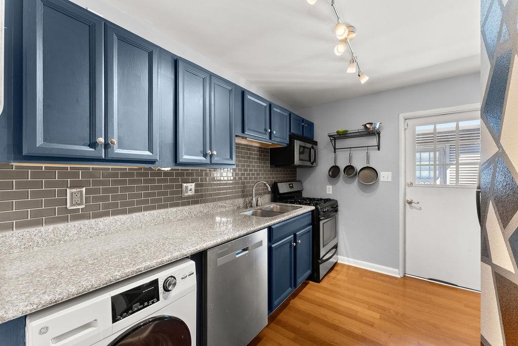 1355 Euclid Avenue NE 21B