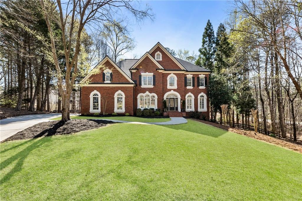 325 Lake Bend Court