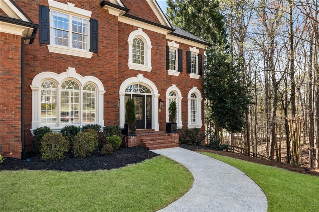 325 Lake Bend Court