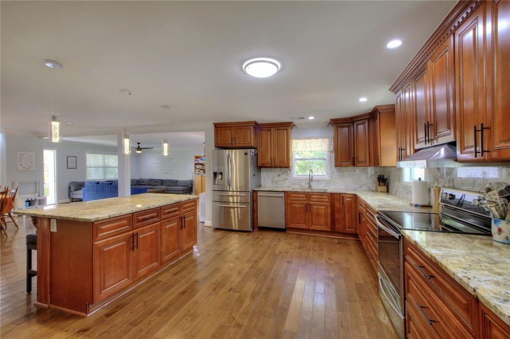 2944 Berry Road