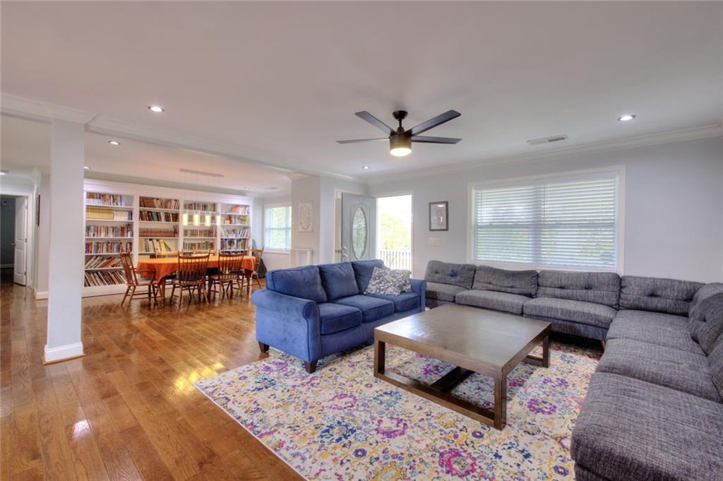 2944 Berry Road