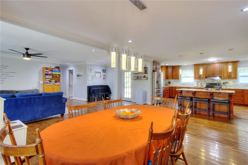 2944 Berry Road