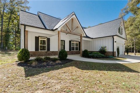 130 E Crestwood Road Tyrone GA 30290