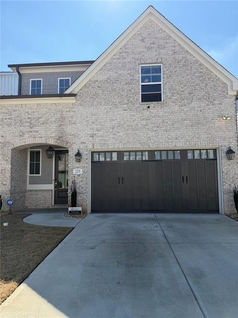 Homes For Sale - 229 Scottsdale Drive<br/> Marietta, GA 30064
